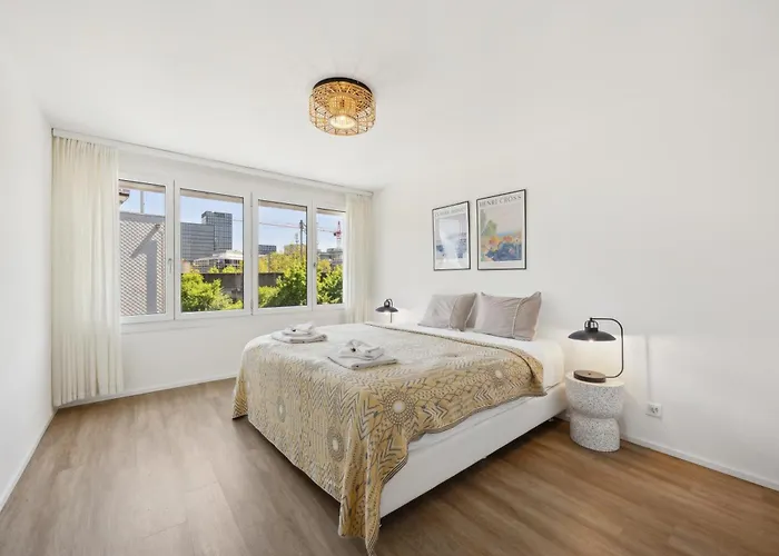 Up&Great Apartments - Chic Urban Homes
